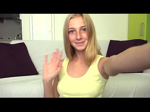 ❤️ Aspertuta nagoenean alferrak masturbatzen dut nire pussy arrosa Sexu bideoa gugan ❌